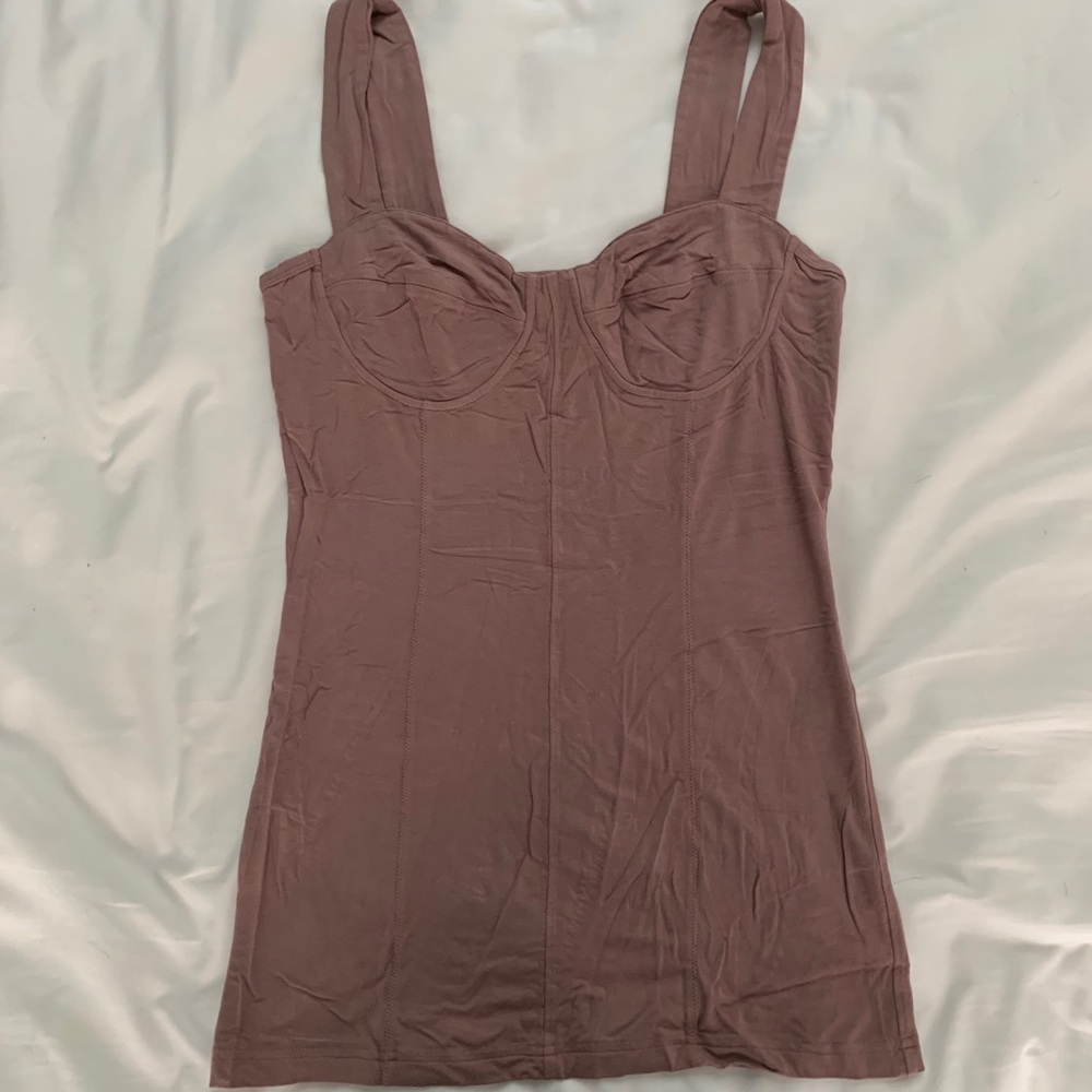 Trouve Tank